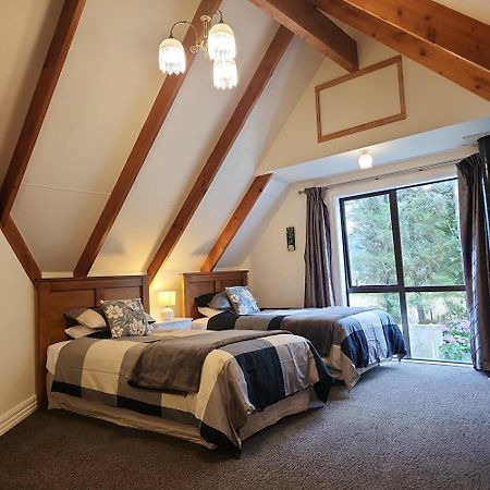 Westholm Lodge Harihari 外观 照片