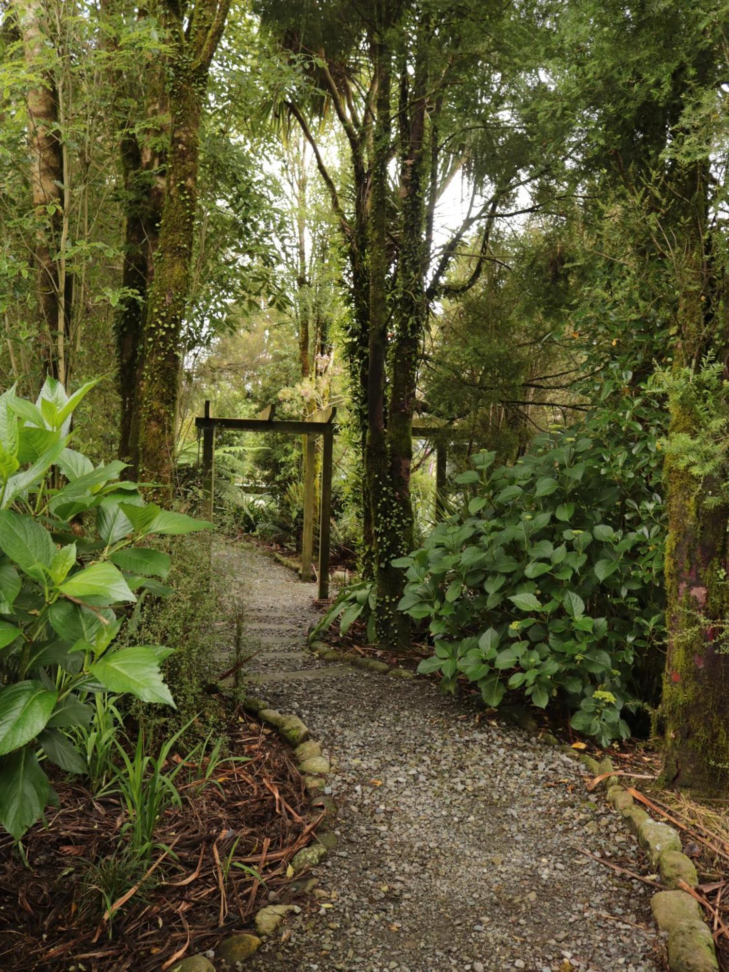 Westholm Lodge Harihari 外观 照片