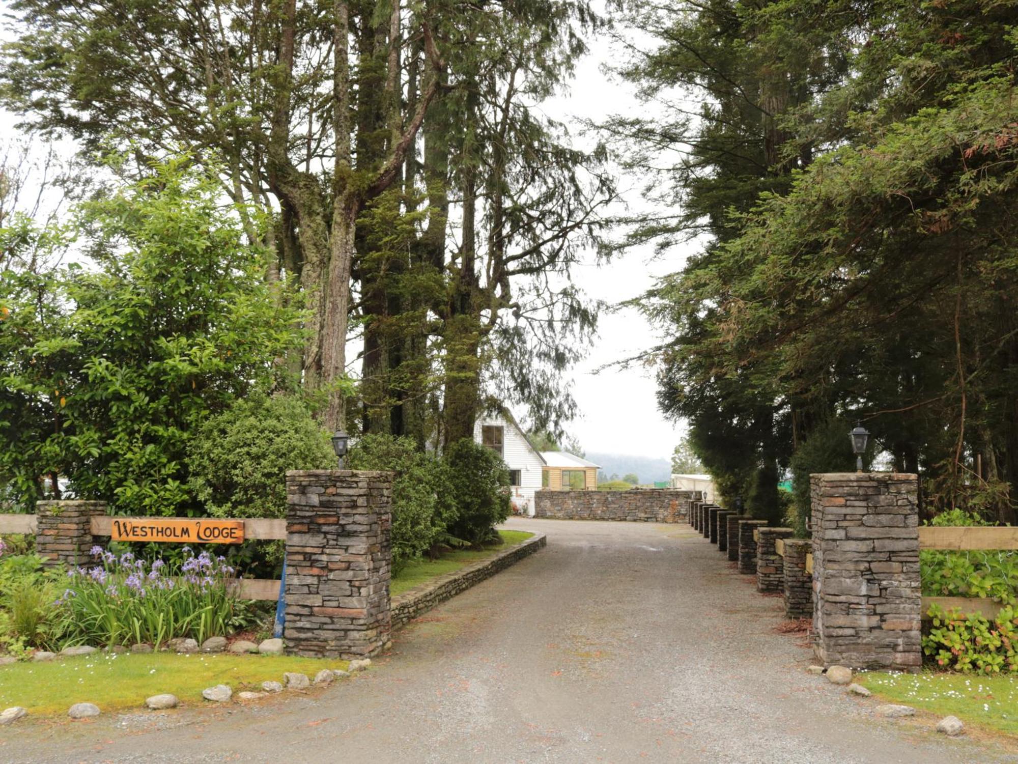 Westholm Lodge Harihari 外观 照片