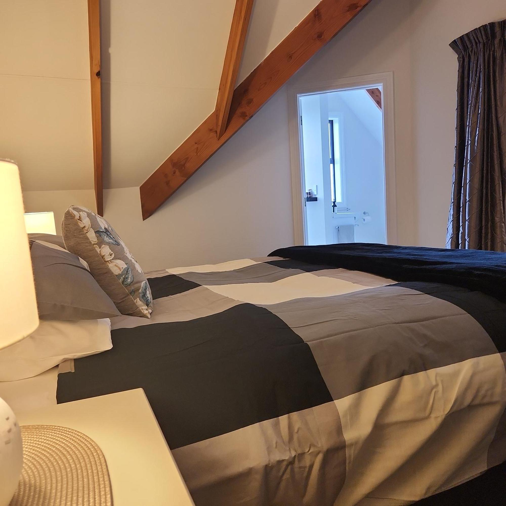 Westholm Lodge Harihari 外观 照片